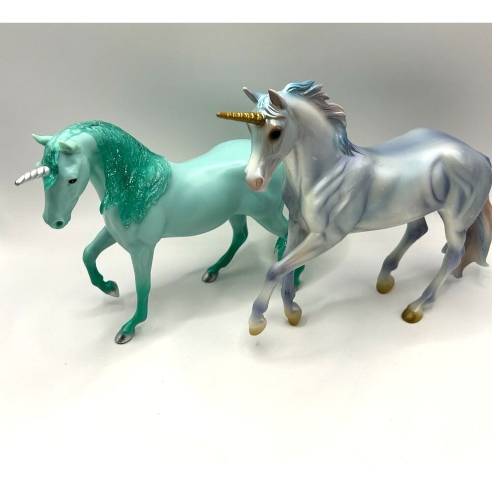 Breyer Paddock Pals Scented Green Unicorn + Serendipity Magical Unicorn Lot Of 2 - Picture 3 of 16